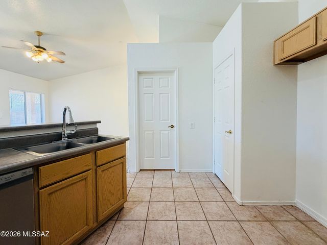 10080 E Paseo De La Masada, Tucson, AZ 85747