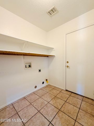 10080 E Paseo De La Masada, Tucson, AZ 85747