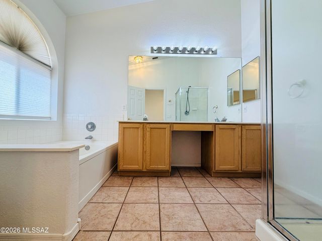 10080 E Paseo De La Masada, Tucson, AZ 85747