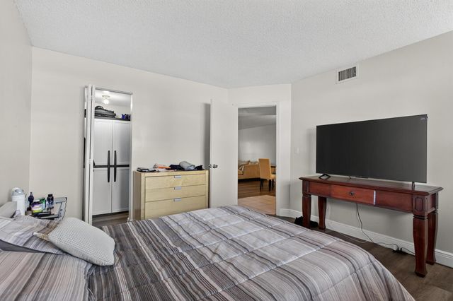 7820 S Colony Circle 109, Tamarac, FL 33321