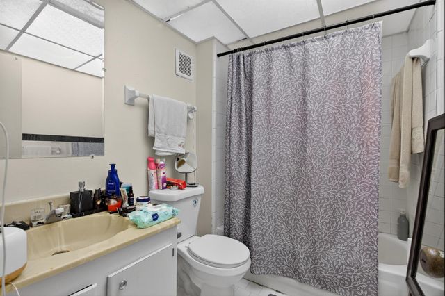 7820 S Colony Circle 109, Tamarac, FL 33321