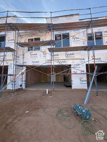 1042 E MALIBU LN, Washington, UT 84780