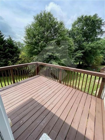 4839 Lake Park Lane, Acworth, GA 30101