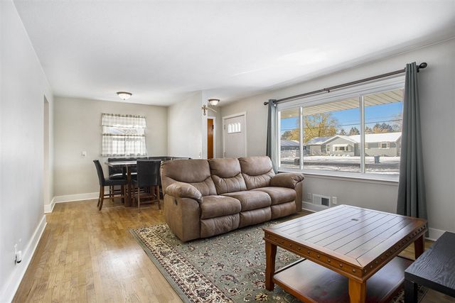 1404 Seminole Street, Kalamazoo, MI 49006