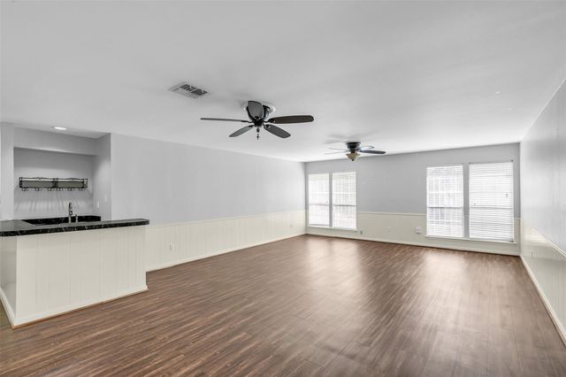 14014 Court Of Regents, Houston, TX 77069