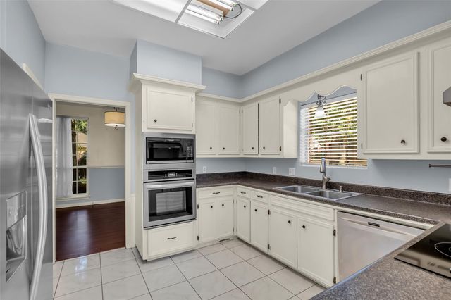 14014 Court Of Regents, Houston, TX 77069