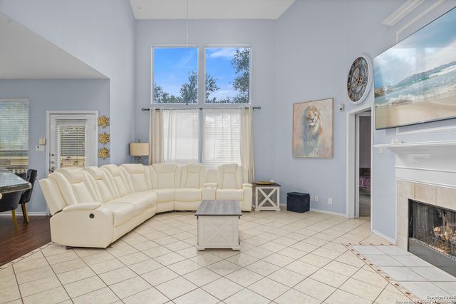 718 Wildgrove Ln, San Antonio, TX 78258