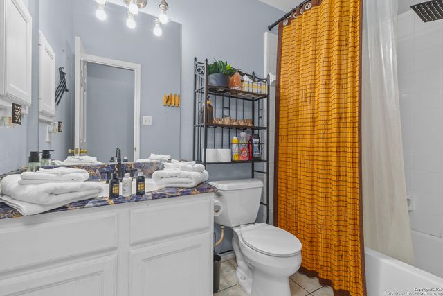 718 Wildgrove Ln, San Antonio, TX 78258