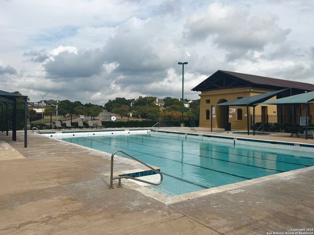 718 Wildgrove Ln, San Antonio, TX 78258