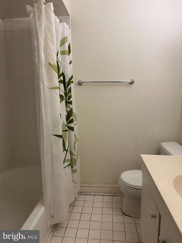 201 YARDLEY CMNS, Yardley, PA 19067