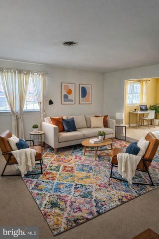 201 YARDLEY CMNS, Yardley, PA 19067