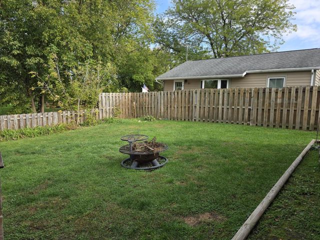 915 Cleveland STREET, Watertown, WI 53098