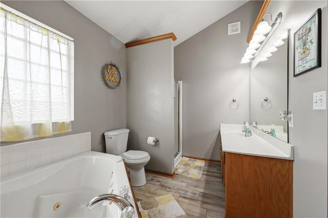 431 SW Joseph Lane, Grain Valley, MO 64029