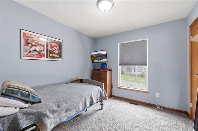 431 SW Joseph Lane, Grain Valley, MO 64029