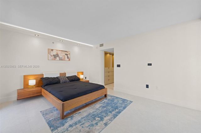 20505 E Country Club Drive 1133, Aventura, FL 33180