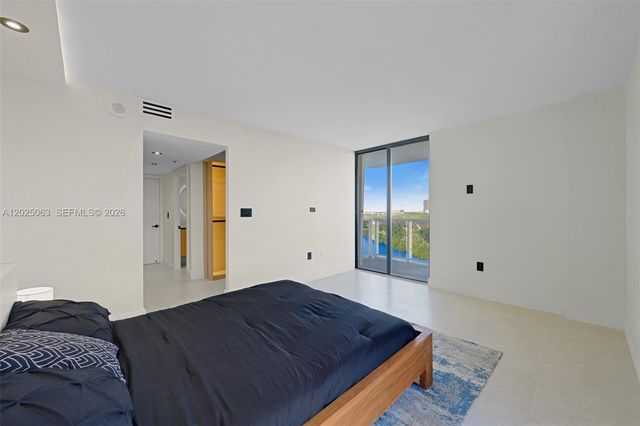 20505 E Country Club Drive 1133, Aventura, FL 33180