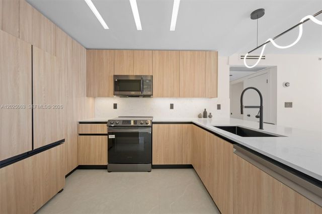 20505 E Country Club Drive 1133, Aventura, FL 33180