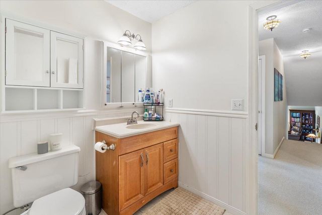 13 Hillside Circle, Essex, VT 05452