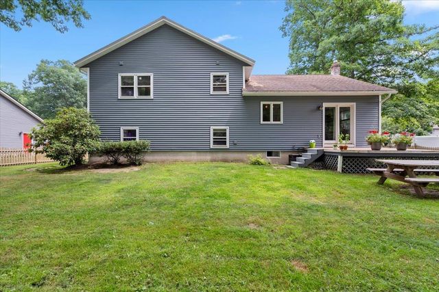 13 Hillside Circle, Essex, VT 05452
