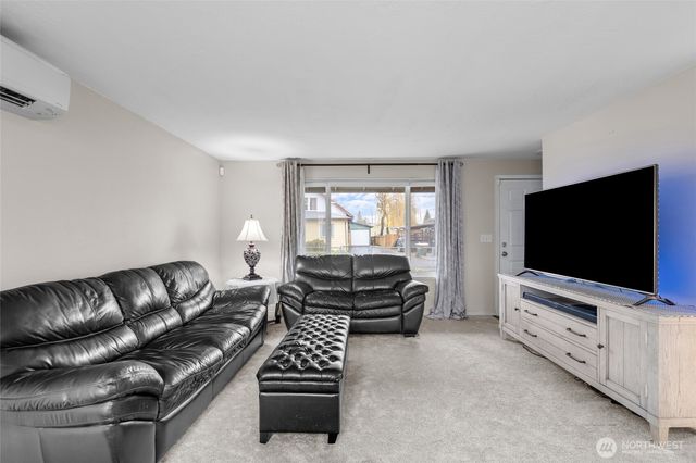 1336 Kulien Avenue, Centralia, WA 98531