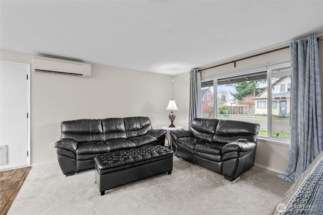 1336 Kulien Avenue, Centralia, WA 98531