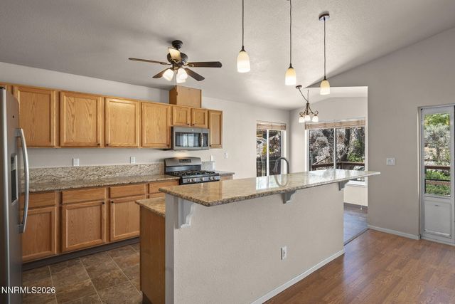 889 S University Park Loop, Reno, NV 89512