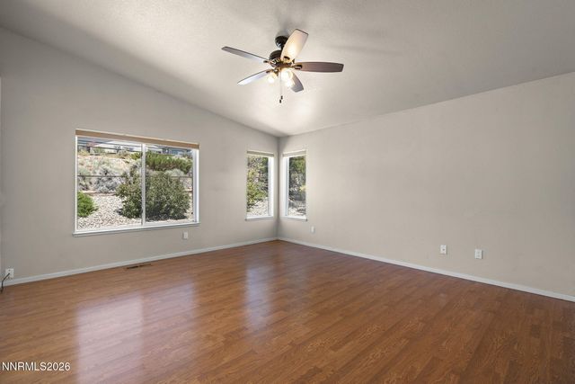 889 S University Park Loop, Reno, NV 89512