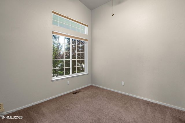 889 S University Park Loop, Reno, NV 89512