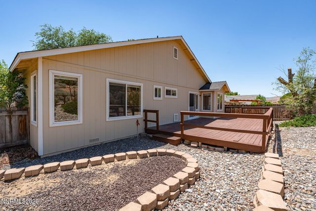 889 S University Park Loop, Reno, NV 89512
