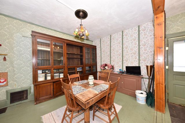 1016 N 29th STREET, Milwaukee, WI 53208