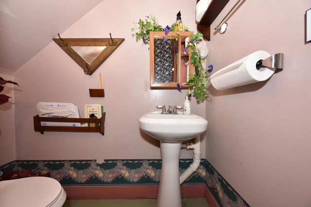 1016 N 29th STREET, Milwaukee, WI 53208