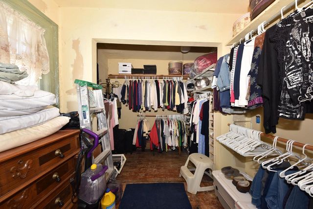 1016 N 29th STREET, Milwaukee, WI 53208