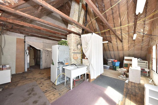 1016 N 29th STREET, Milwaukee, WI 53208