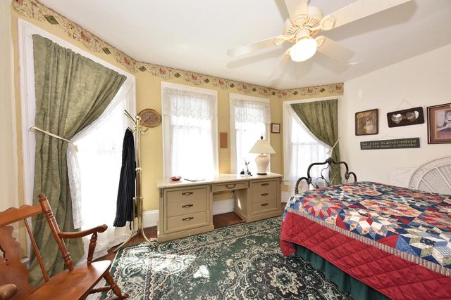 1016 N 29th STREET, Milwaukee, WI 53208