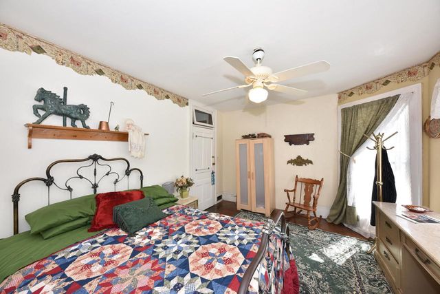 1016 N 29th STREET, Milwaukee, WI 53208