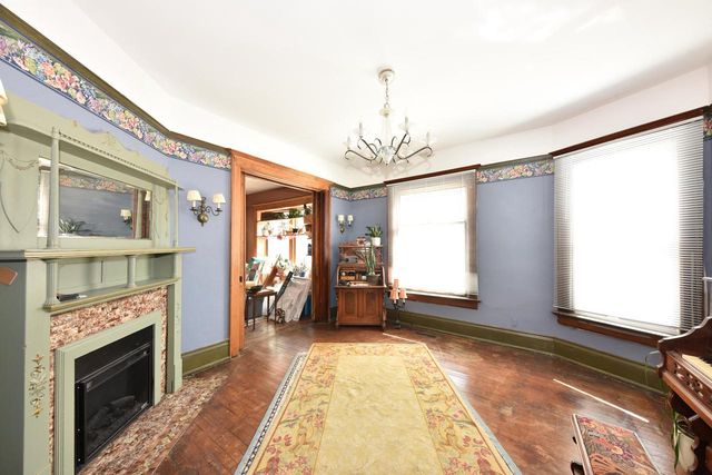 1016 N 29th STREET, Milwaukee, WI 53208