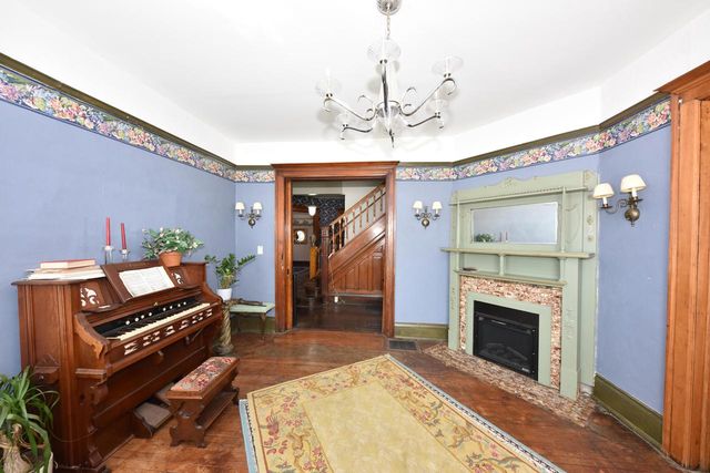 1016 N 29th STREET, Milwaukee, WI 53208