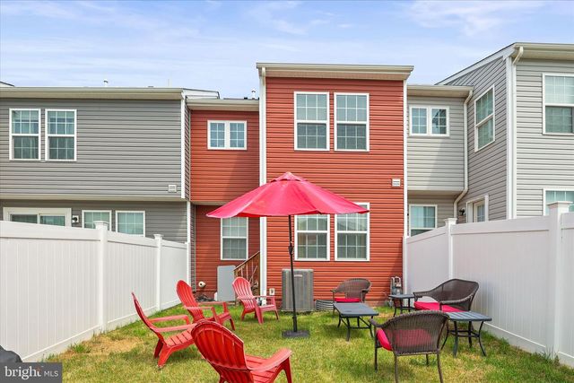 96 AYRSHIRE DR, Hanover, PA 17331