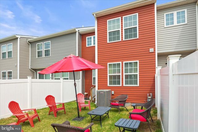 96 AYRSHIRE DR, Hanover, PA 17331