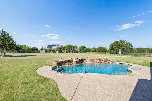 2015 Alps Court, Cedar Hill, TX 75104