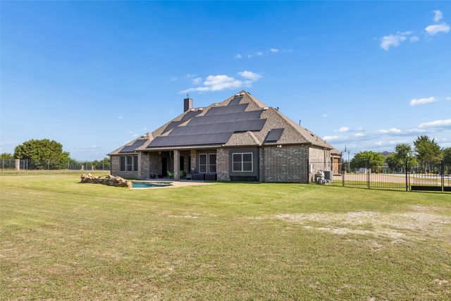 2015 Alps Court, Cedar Hill, TX 75104