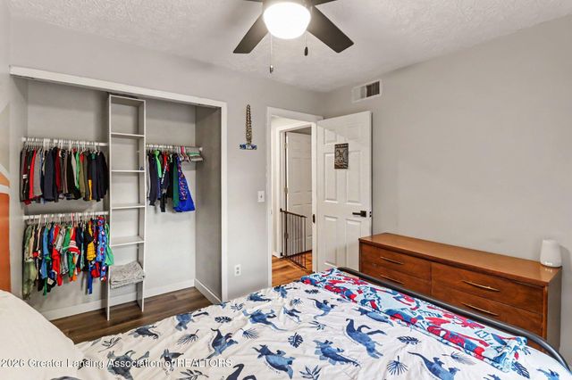 4266 Park Lane, Holt, MI 48842