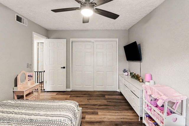 4266 Park Lane, Holt, MI 48842