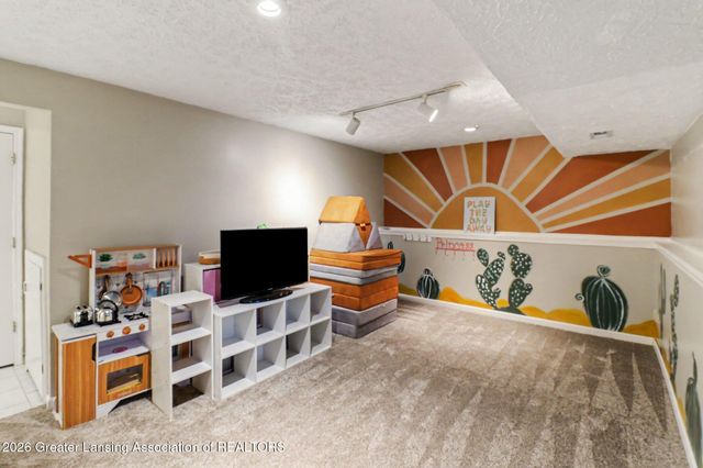 4266 Park Lane, Holt, MI 48842