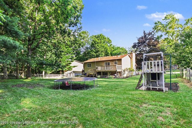 4266 Park Lane, Holt, MI 48842