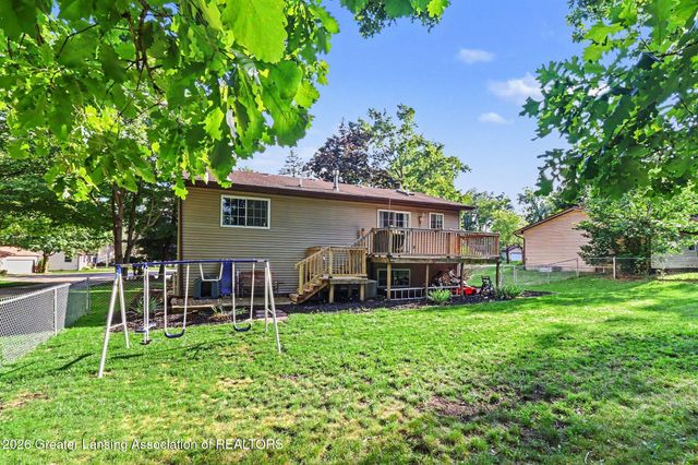 4266 Park Lane, Holt, MI 48842
