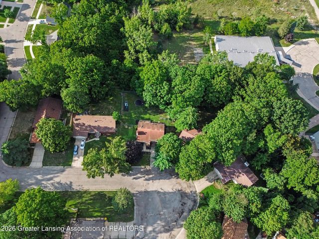 4266 Park Lane, Holt, MI 48842