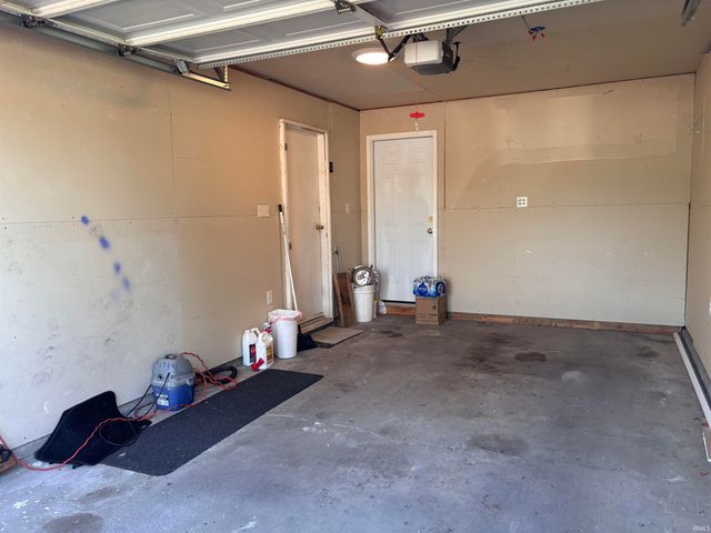 1535 Monroe Street, Rochester, IN 46975