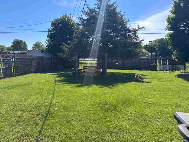 1535 Monroe Street, Rochester, IN 46975
