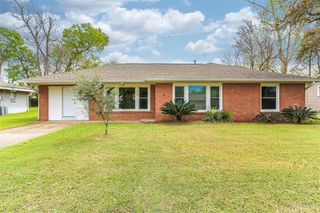 239 Arlington Drive, Lake Charles, LA 70605